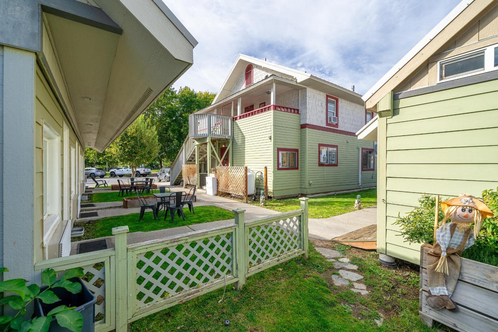 Riverwalk Inn Chelan Exterior foto