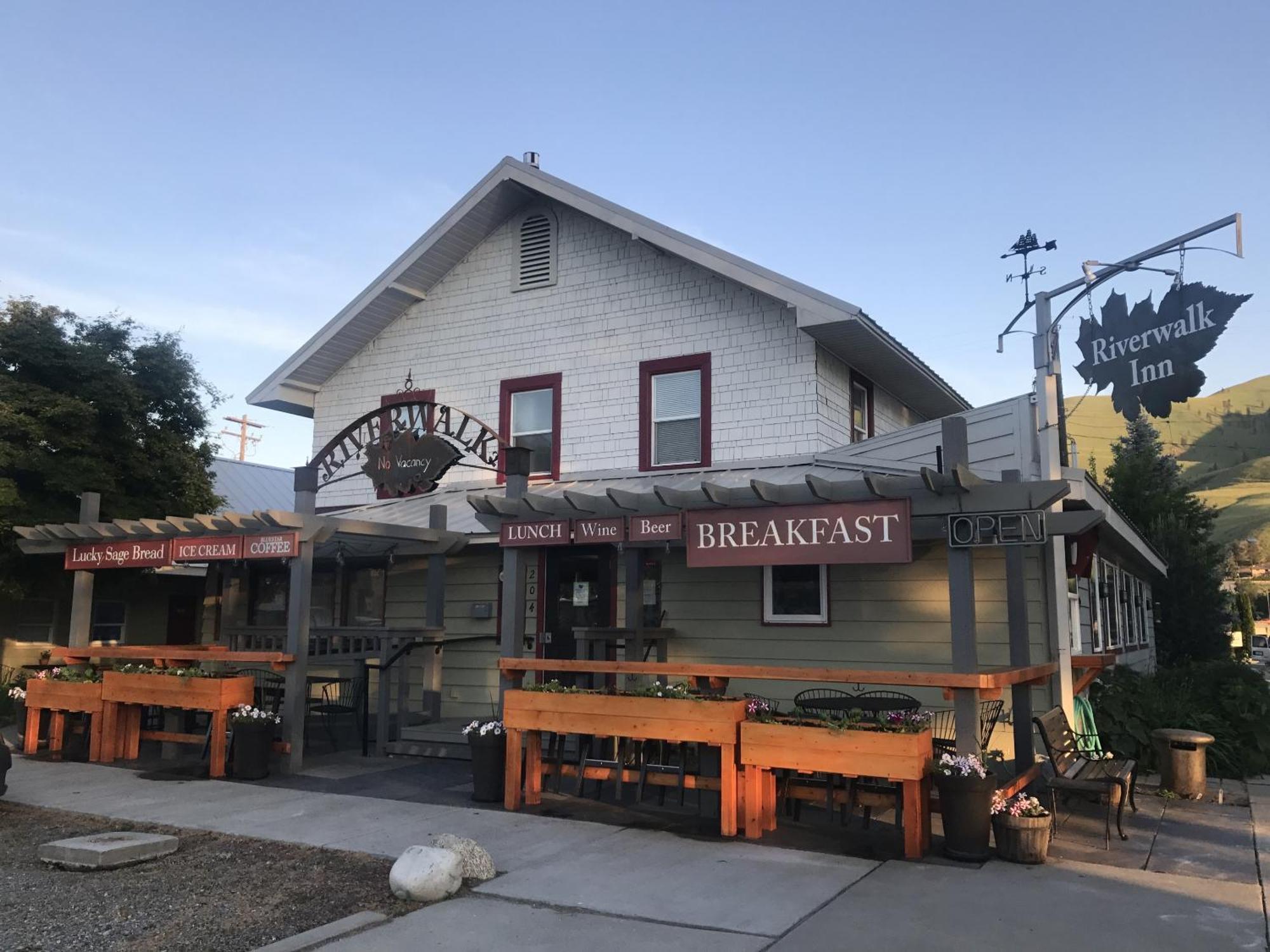 Riverwalk Inn Chelan Exterior foto
