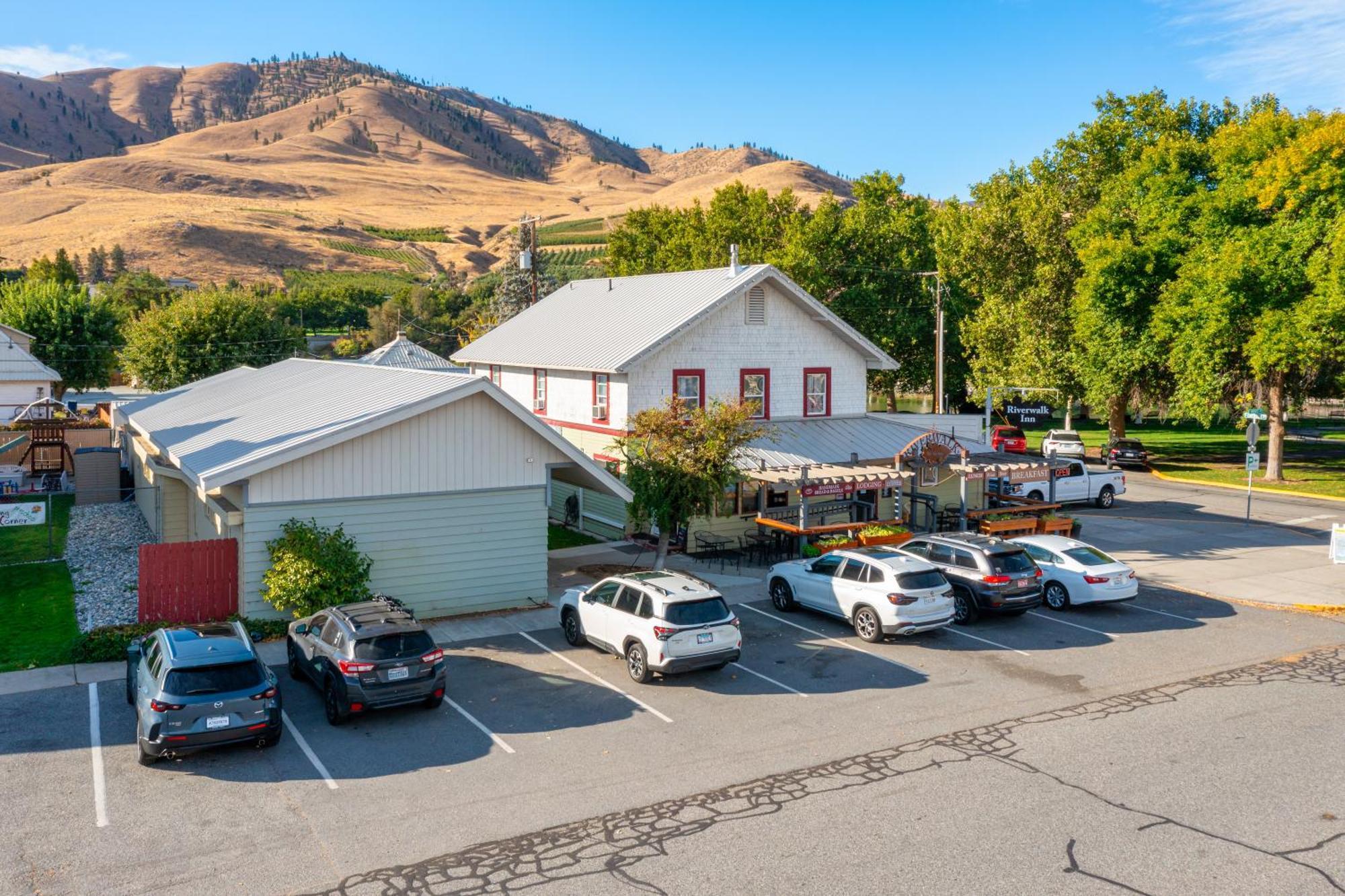 Riverwalk Inn Chelan Exterior foto